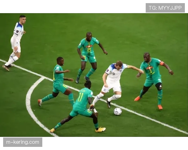 通讯：探访曼城青训营，如何将“伪九号”战术理念植入各级梯队